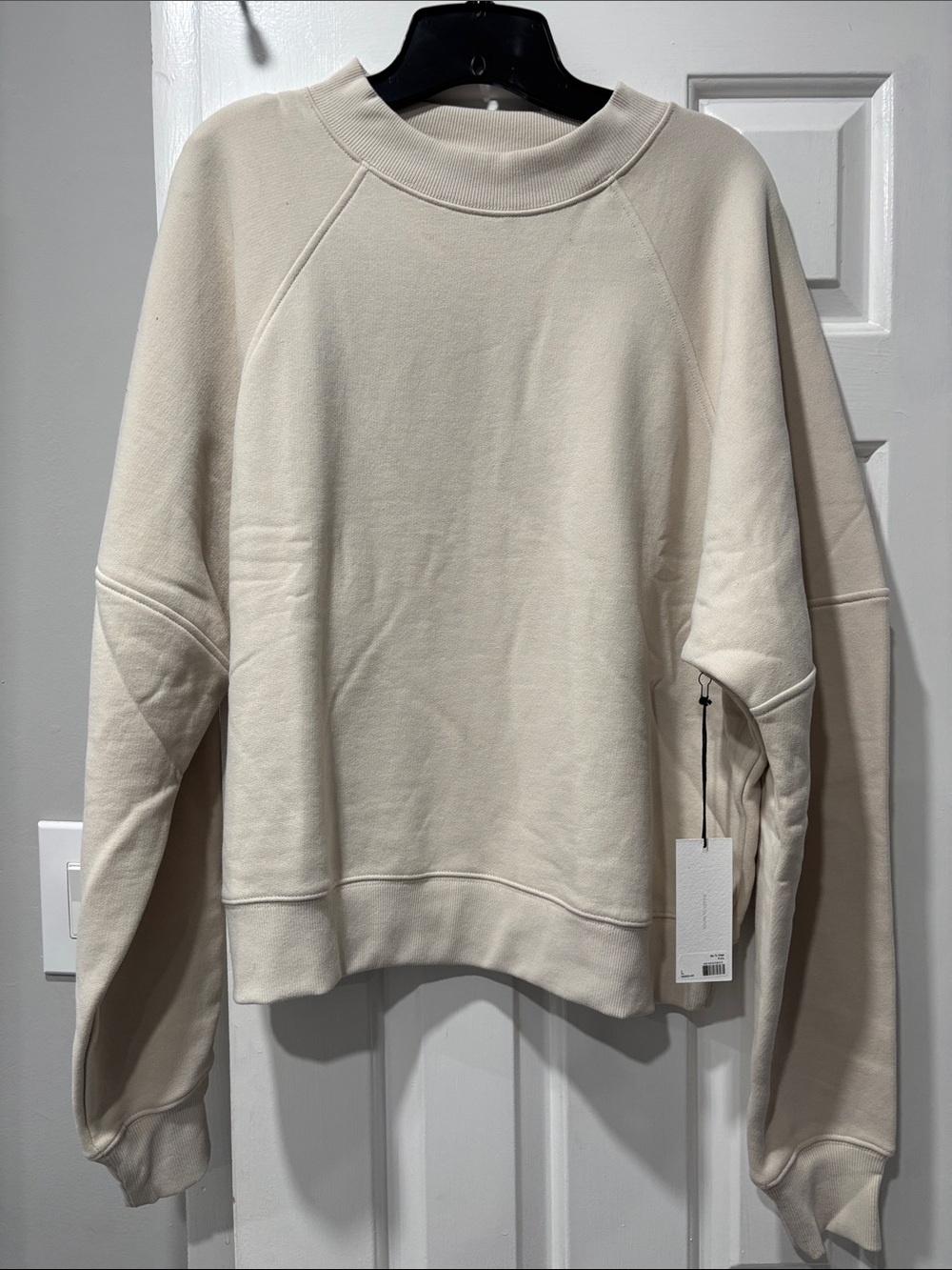 LABEL Go-To Crew Sweatshirt Putty Cream Size Large NWT